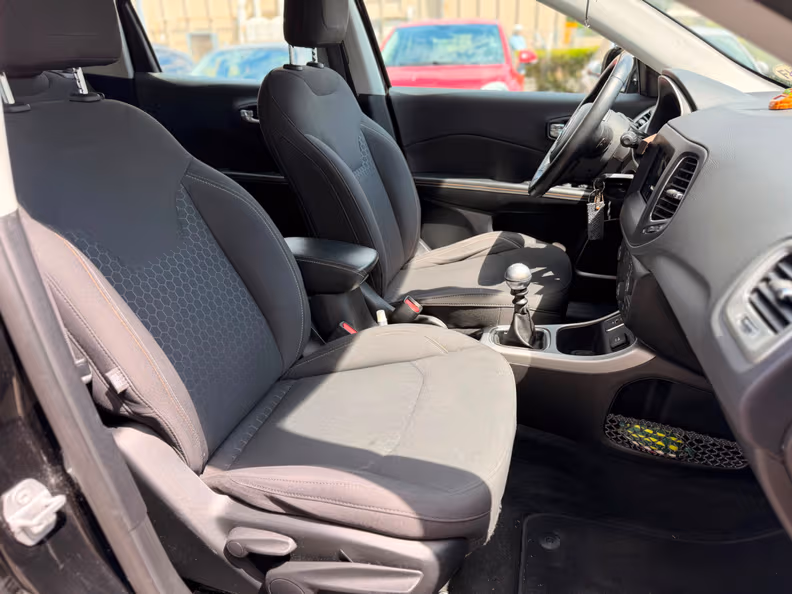 Jeep Compass - 14