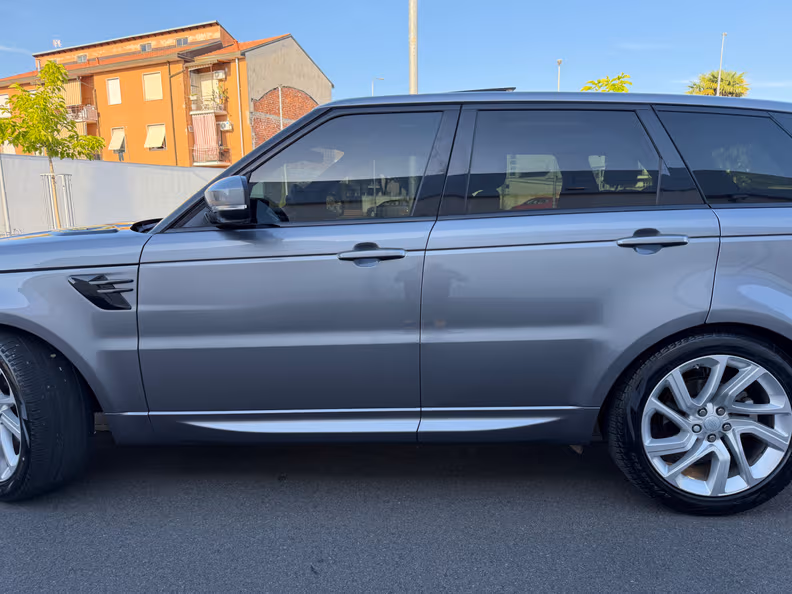 Land Rover Range Rover Sport - 8