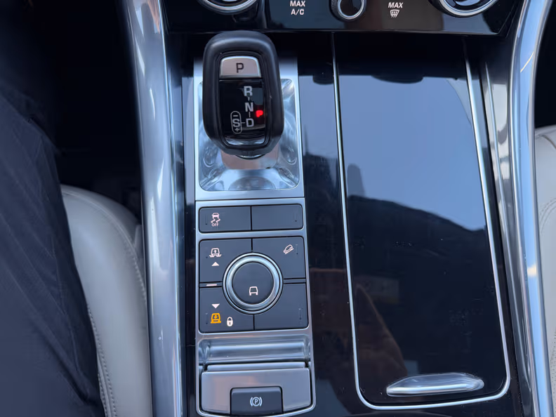 Land Rover Range Rover Sport - 21