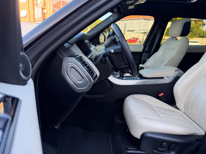 Land Rover Range Rover Sport - 10