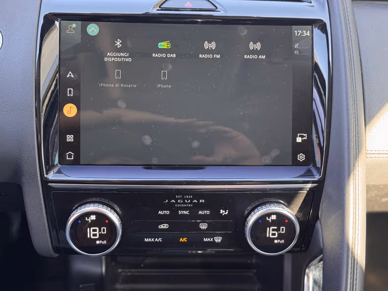 Jaguar E-Pace - 20