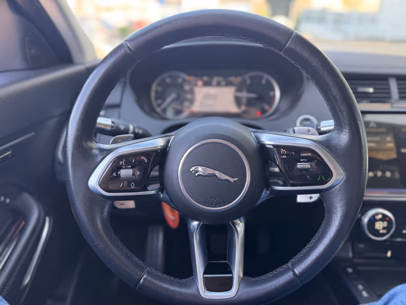 Jaguar E-Pace - 10