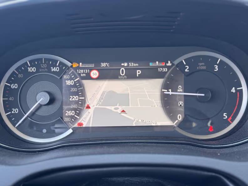 Jaguar E-Pace - 11