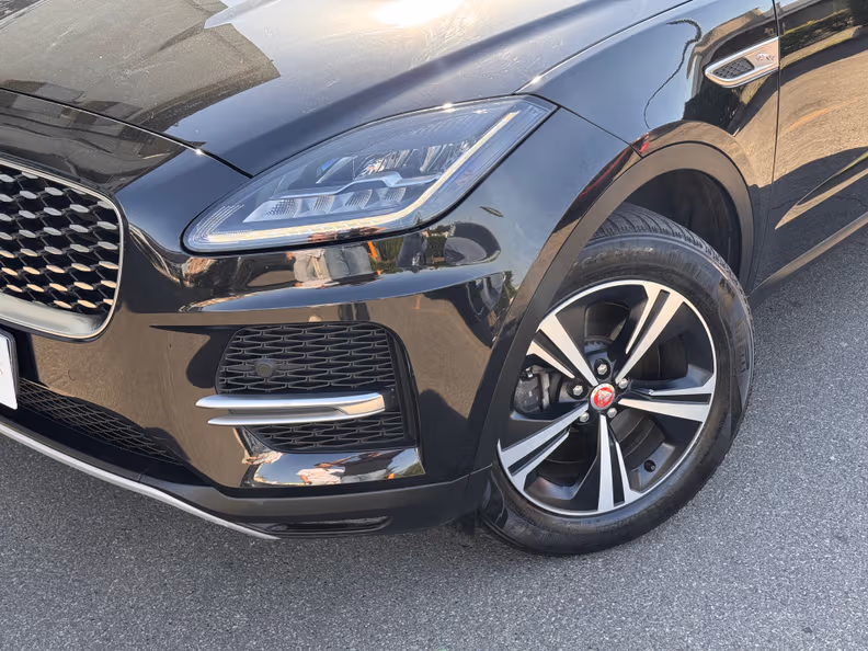 Jaguar E-Pace - 7