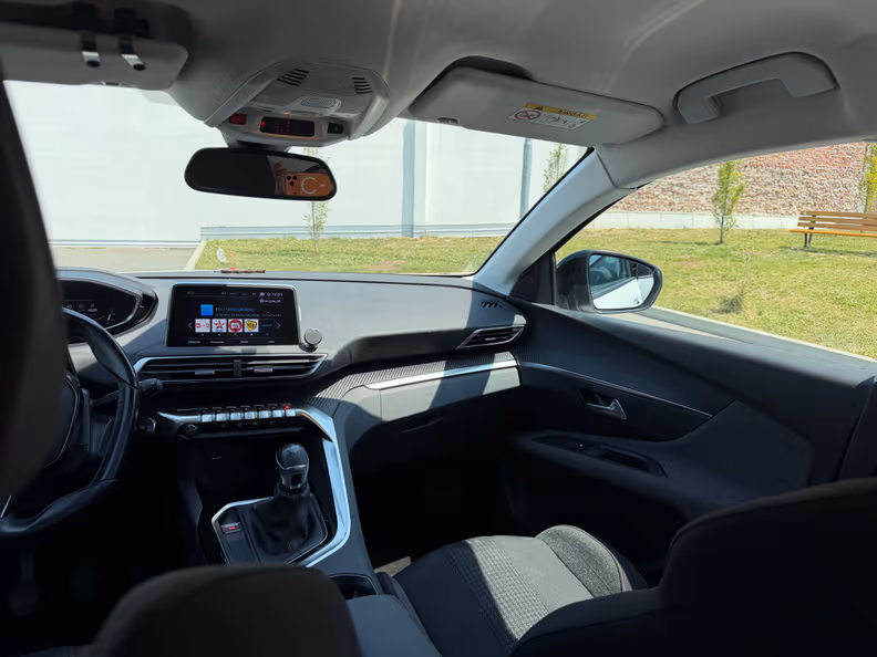 Peugeot 3008 - 19