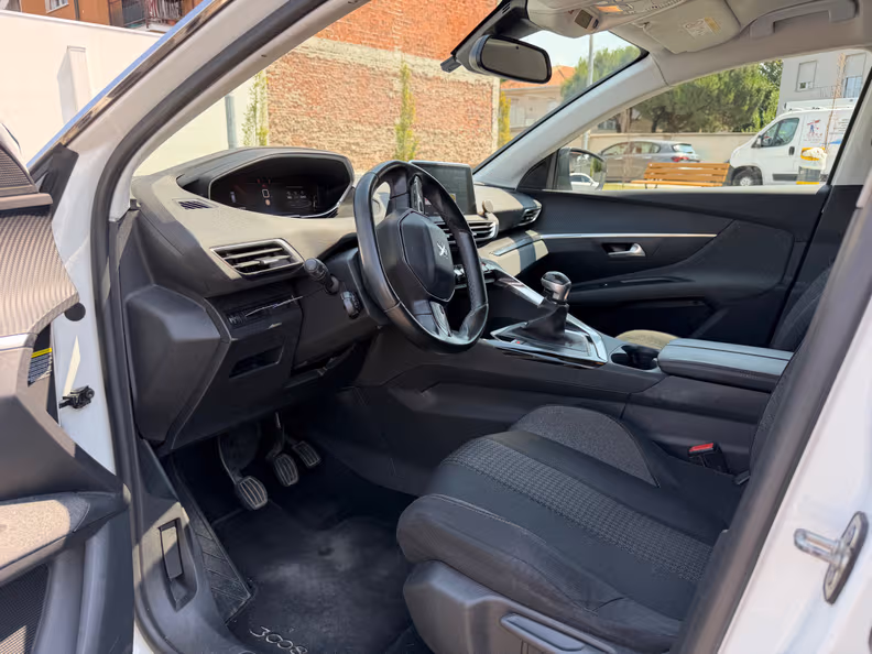 Peugeot 3008 - 9