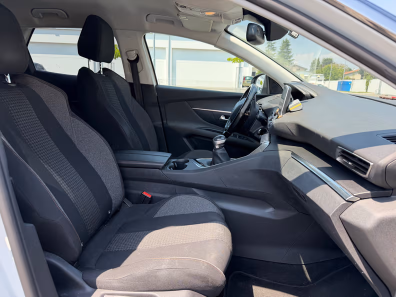 Peugeot 3008 - 14