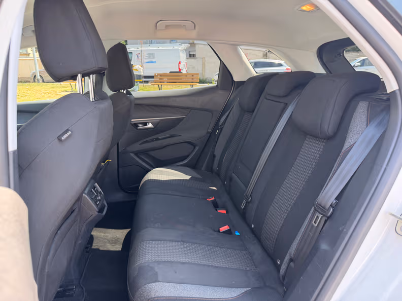 Peugeot 3008 - 12