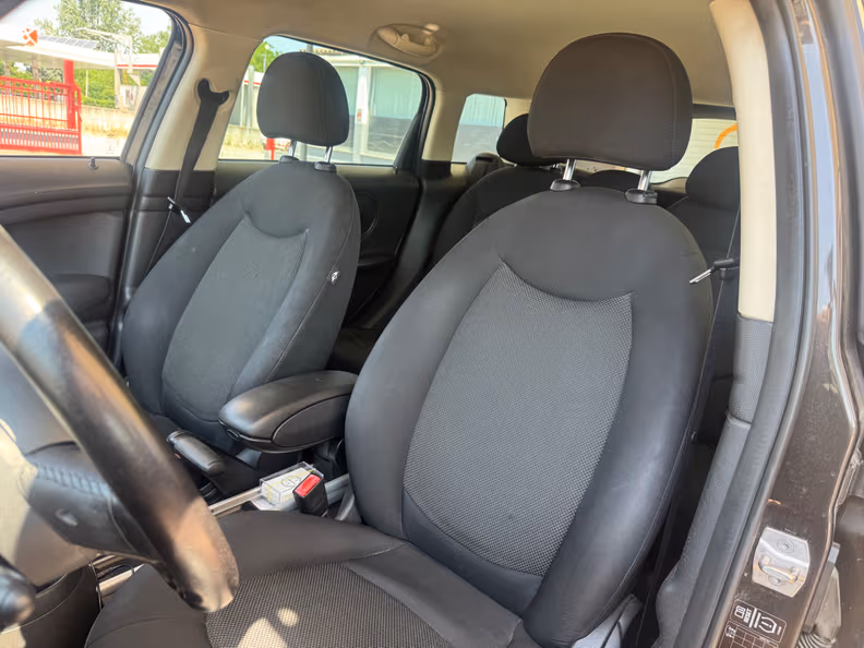 Mini Countryman - 13