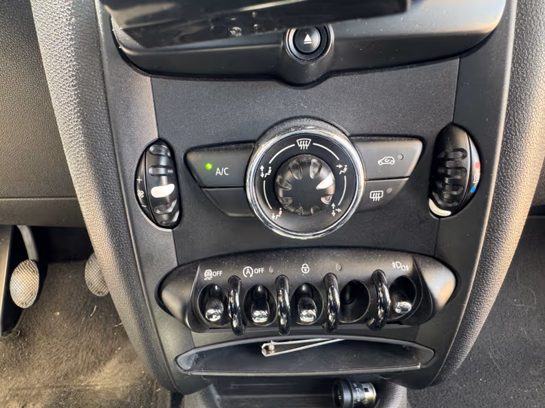 Mini Countryman - 12