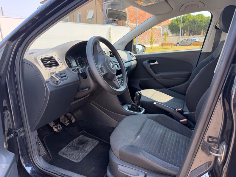 Volkswagen Polo - 9