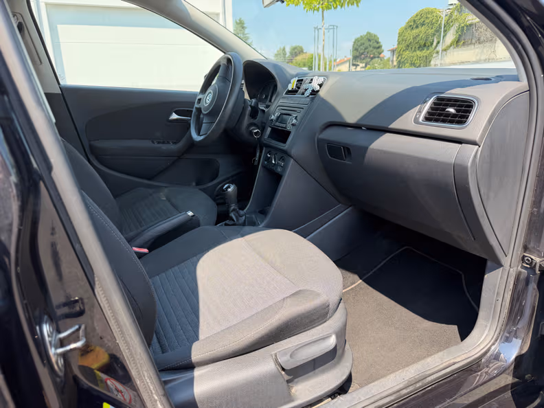 Volkswagen Polo - 12