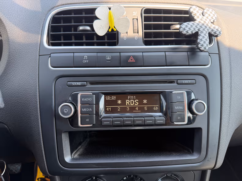 Volkswagen Polo - 16