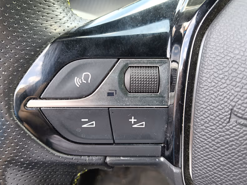 Peugeot 2008 - 22