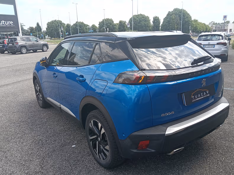 Peugeot 2008 - 4