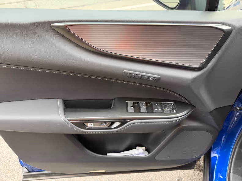 Lexus NX - 32