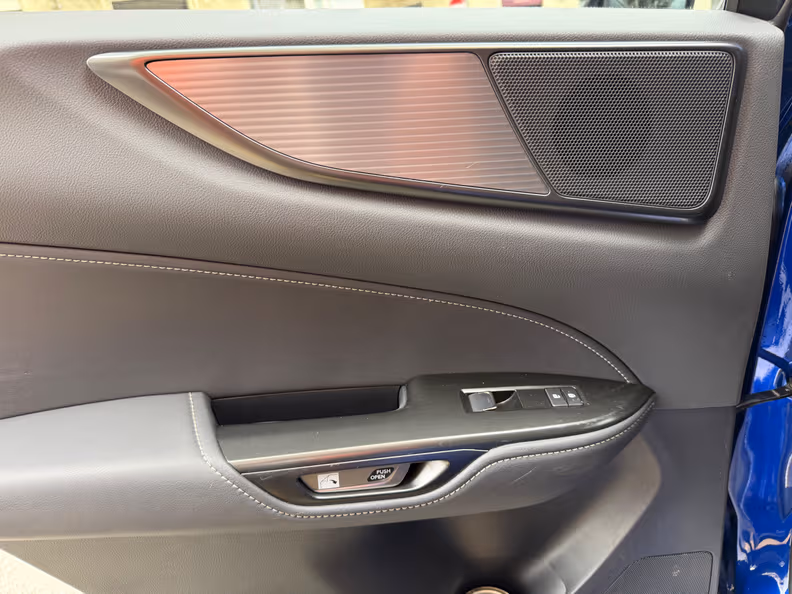 Lexus NX - 33