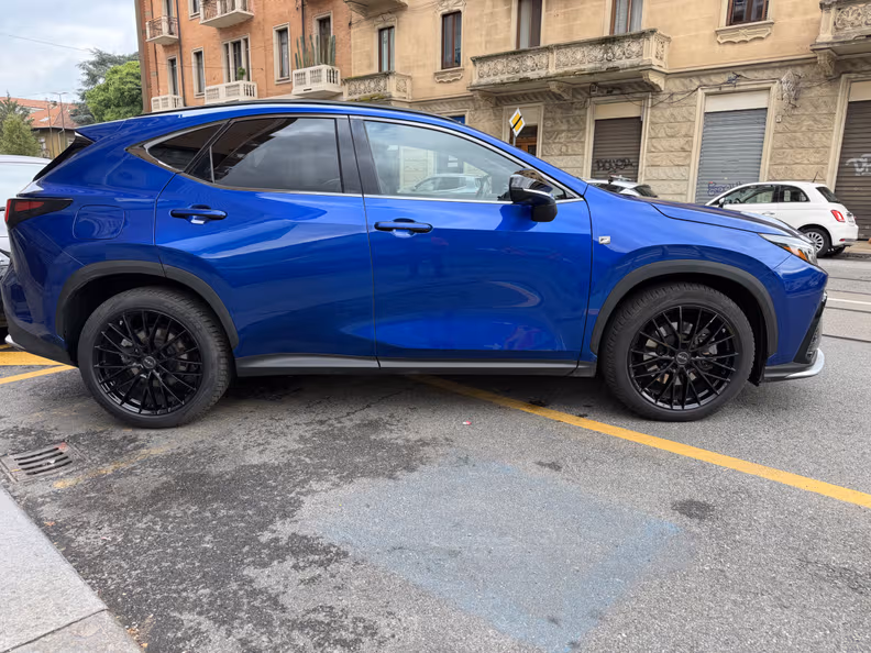 Lexus NX - 9