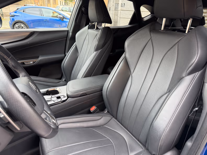 Lexus NX - 11