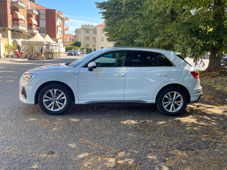 Audi Q3 - 50