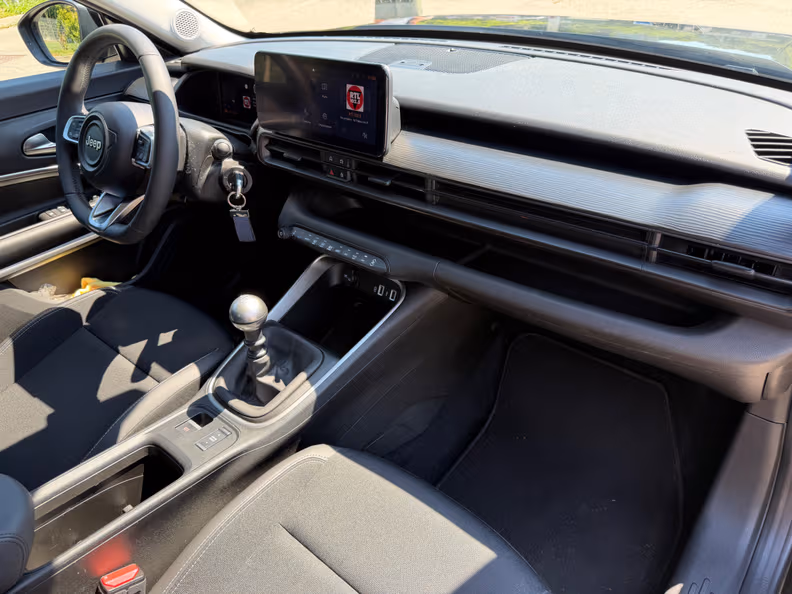 Jeep Avenger - 11