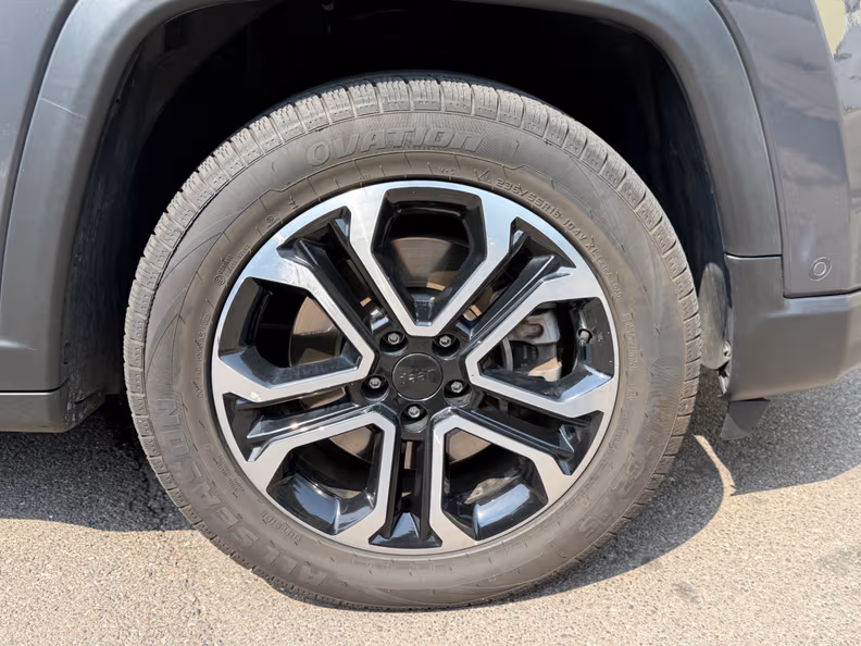 Jeep Compass - 37