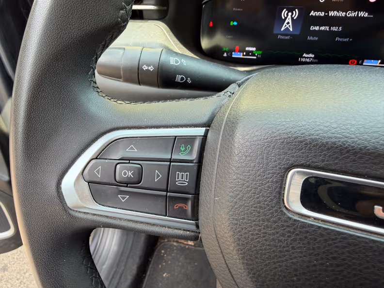 Jeep Compass - 23