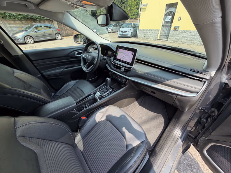 Jeep Compass - 16