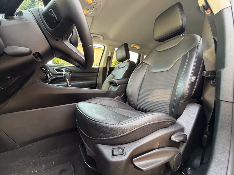 Jeep Compass - 18