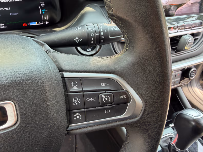 Jeep Compass - 24