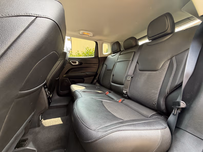 Jeep Compass - 22