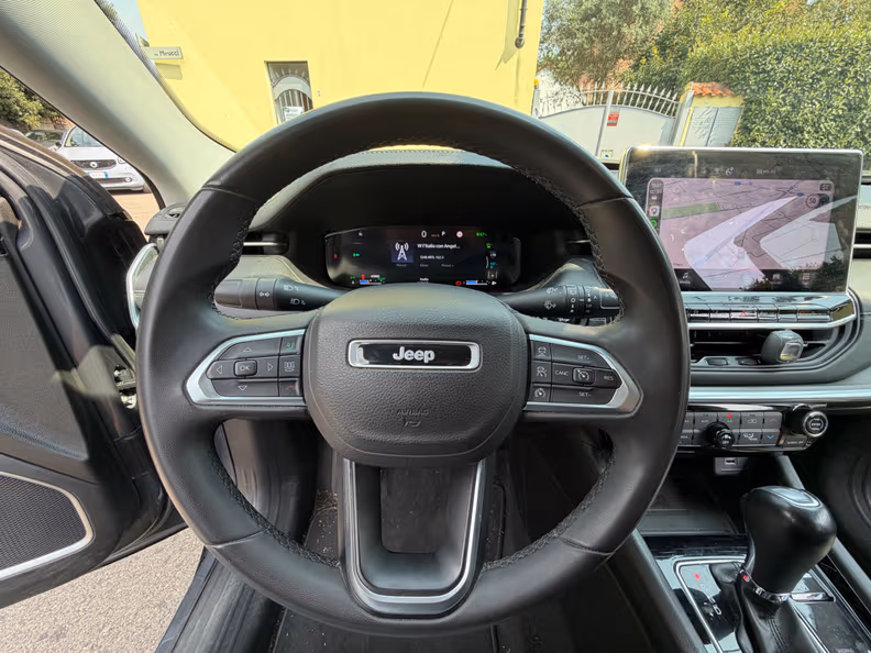 Jeep Compass - 11