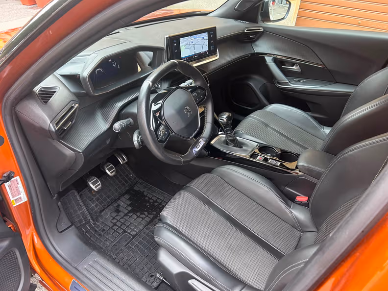 Peugeot 2008 - 7