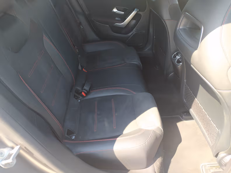 Mercedes-Benz CLA - 44