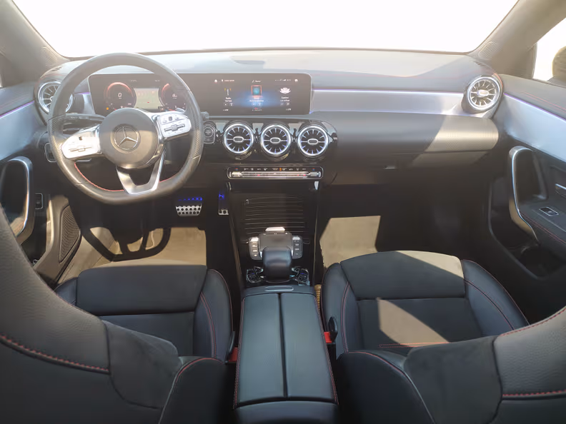 Mercedes-Benz CLA - 8
