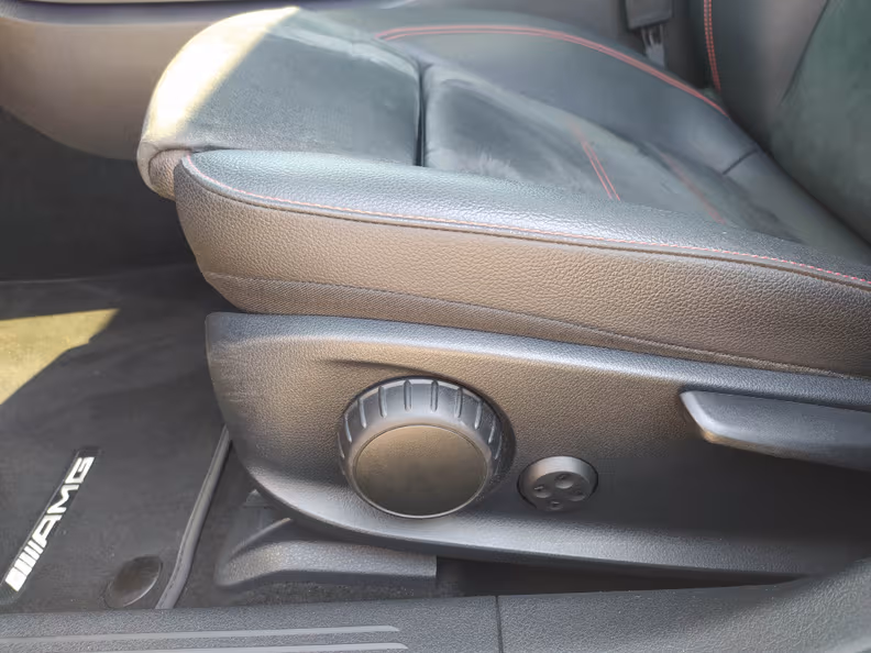Mercedes-Benz CLA - 36