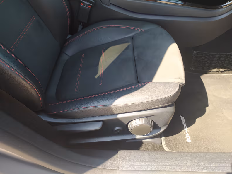Mercedes-Benz CLA - 40