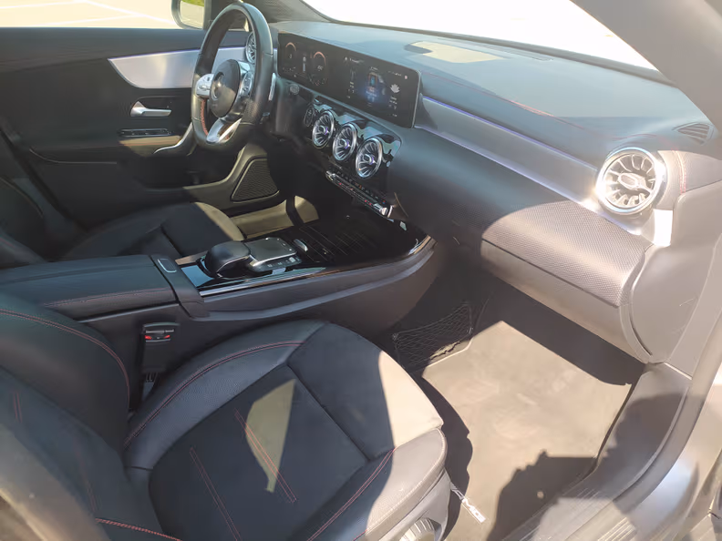 Mercedes-Benz CLA - 9