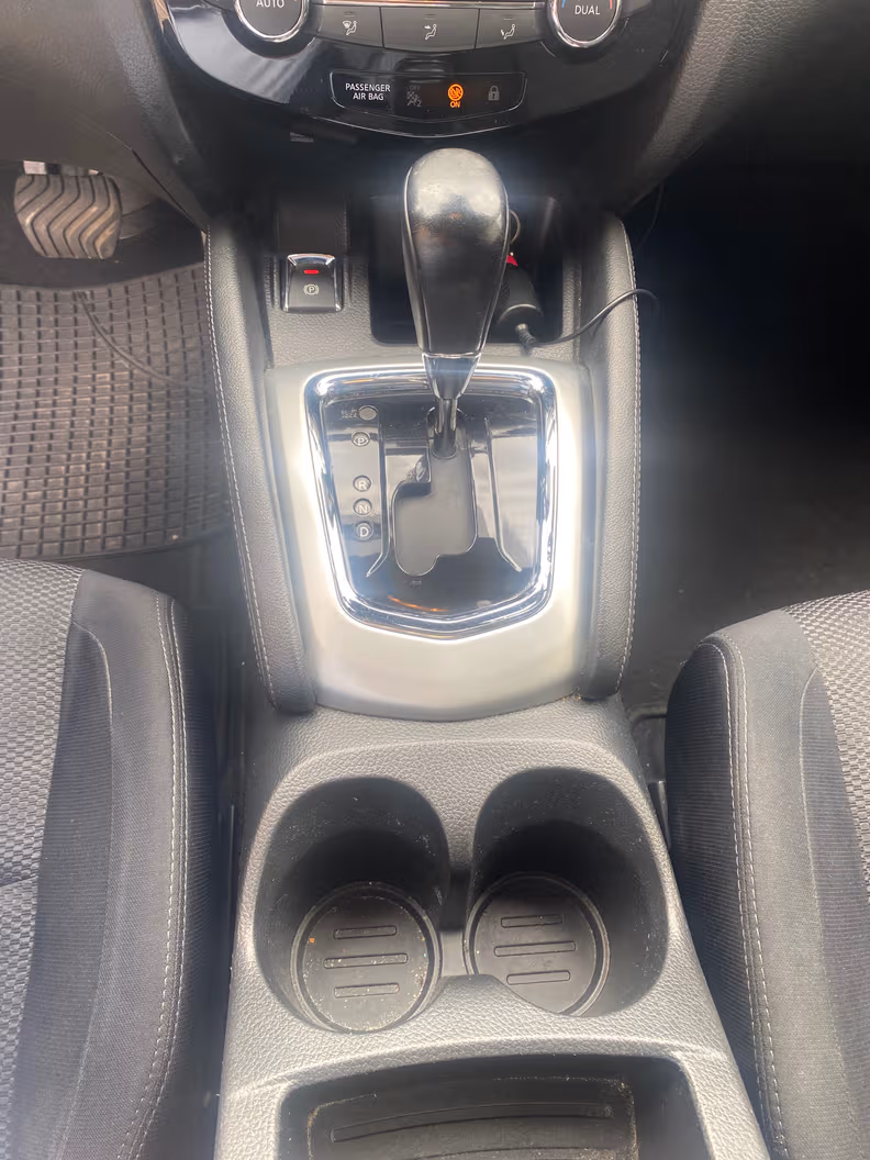 Nissan Qashqai - 11