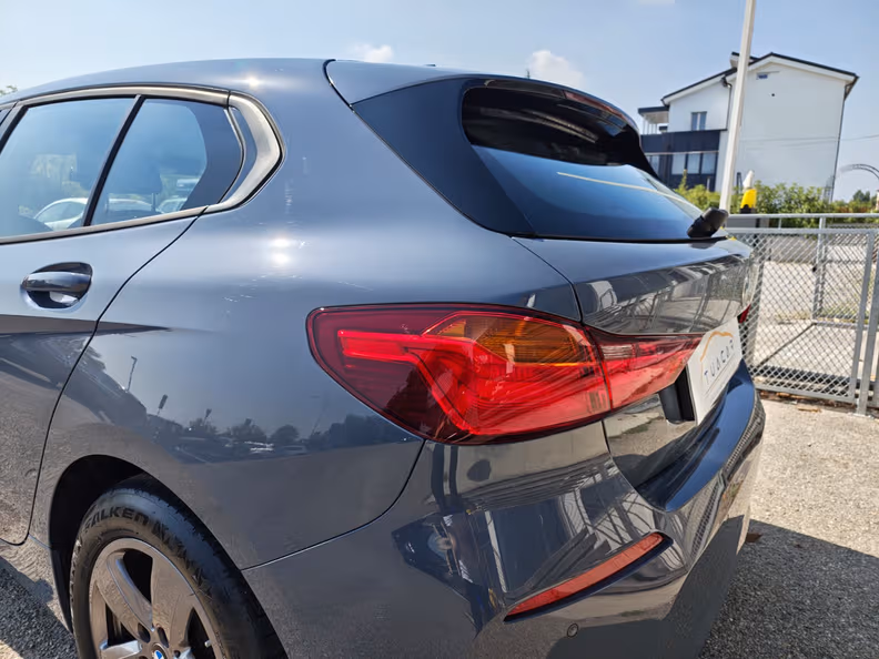 BMW Serie 1 - 11