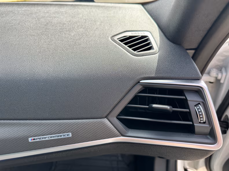 BMW i4 - 32