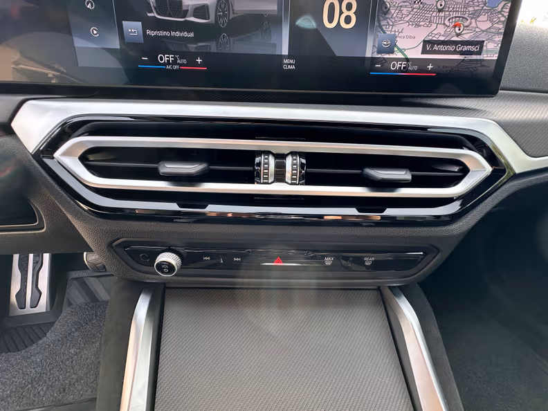 BMW i4 - 19