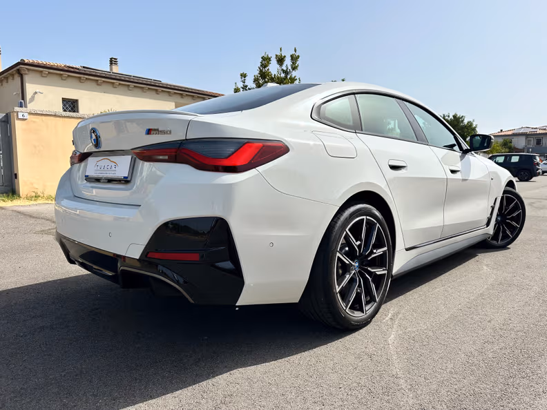 BMW i4 - 3