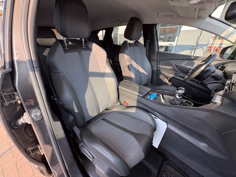 Peugeot 3008 - 14