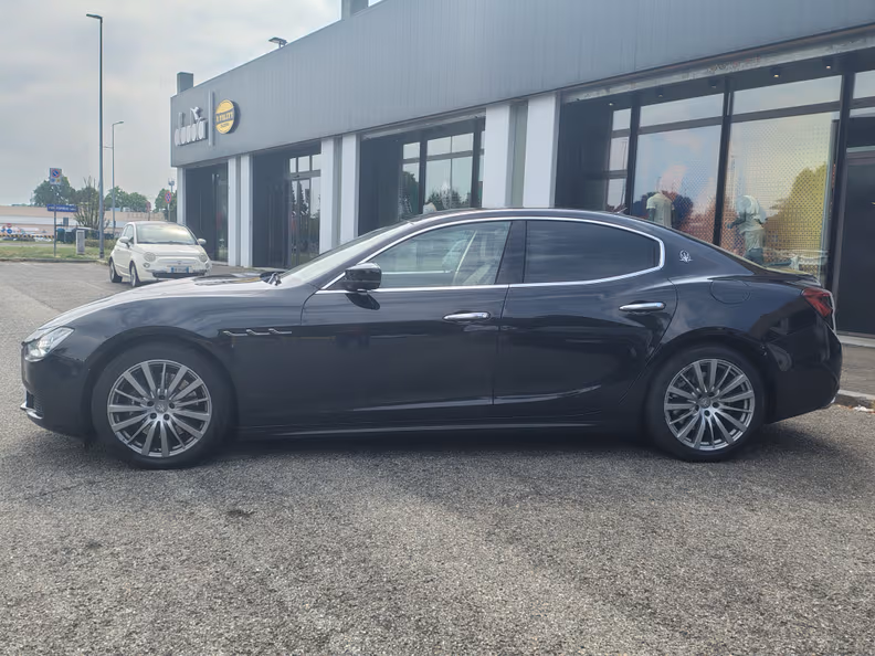 Maserati Ghibli - 8