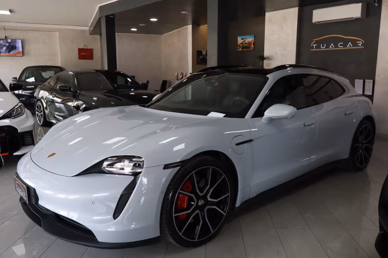Porsche Taycan