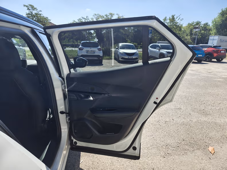 Peugeot 2008 - 22