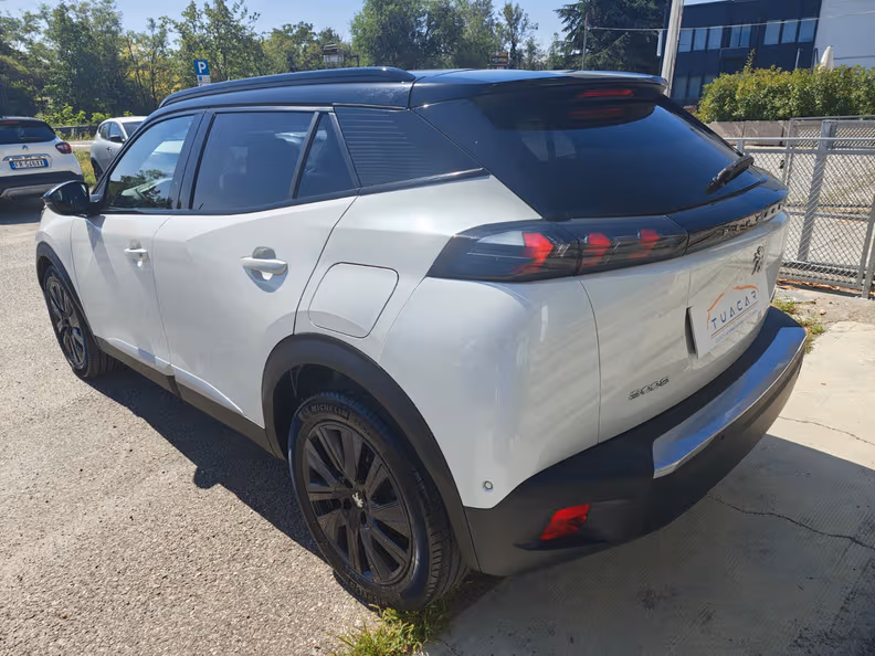 Peugeot 2008 - 3