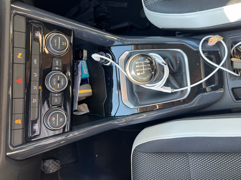Volkswagen T-Roc - 15