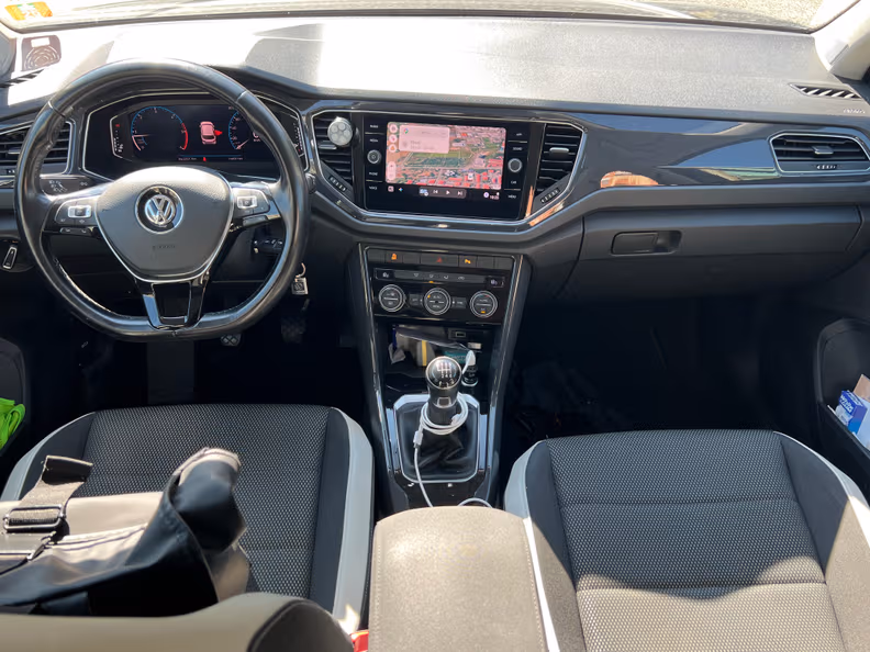 Volkswagen T-Roc - 9